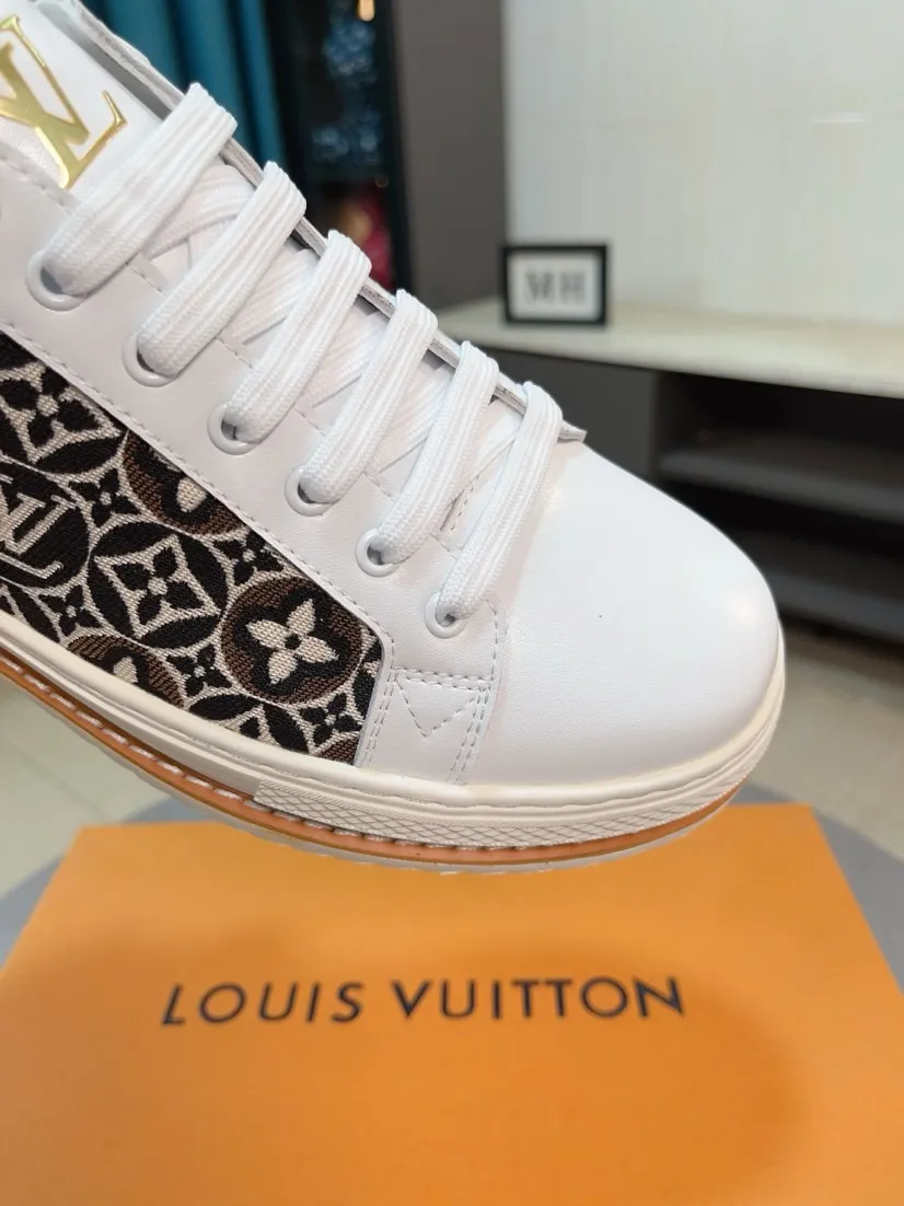 Men's shoes💰420🌹🌹[LV]🌹High-end men's shoes brand: official website 1:1 latest masterpiece: the upper is made of Italian imported first-layer cowhide with special materials➕full genuine leather lining🔥, making walking more convenient and comfortable! Exclusive new style, stunning work [color]! Create a fashionable personality to set off your uniqueness! A must-have for trendy men! Classic🔥Number: 38-44